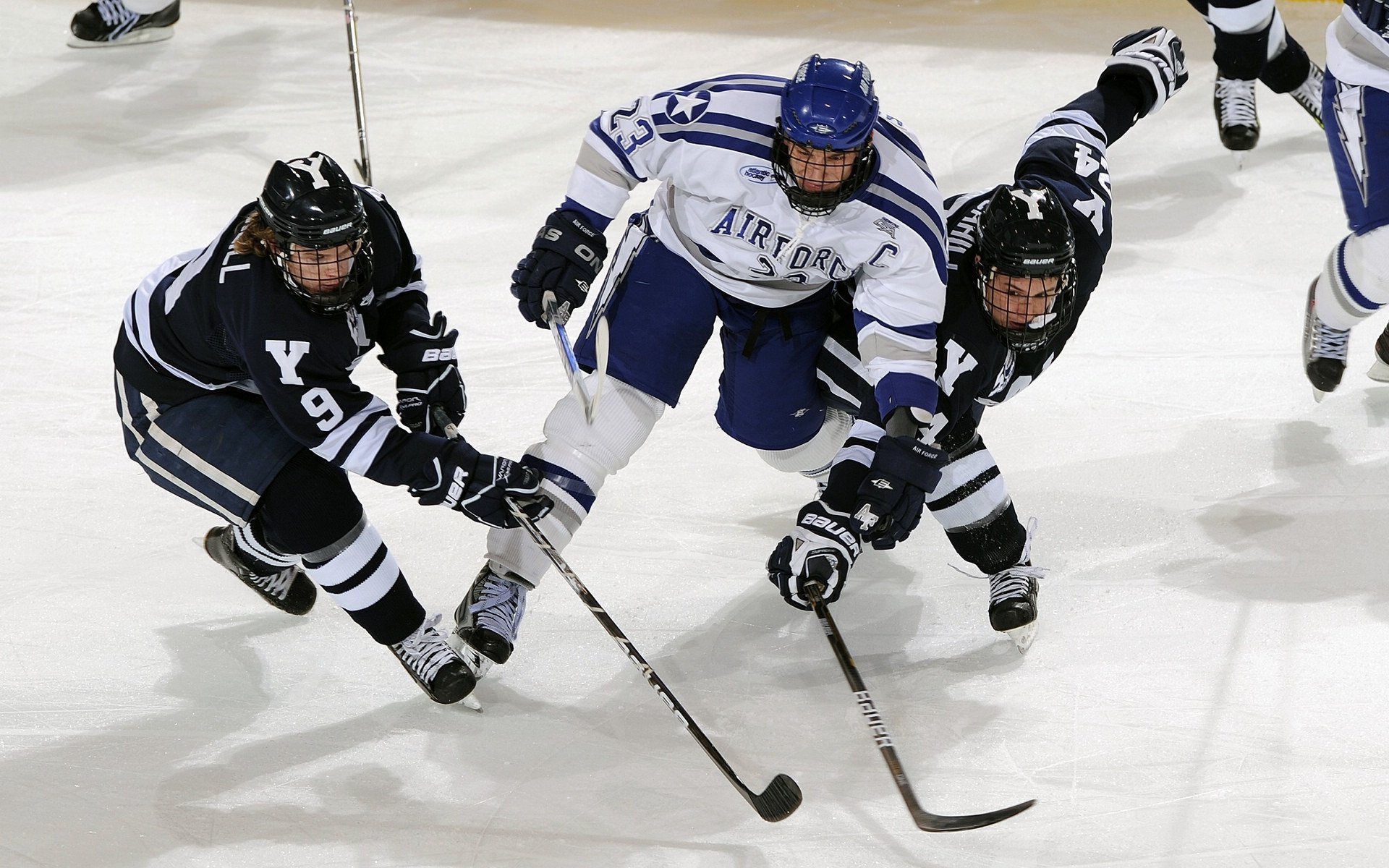 aiyouxi-青少年足球裁判员“培训+实战”双轨制在全国推广，专业水平持续提升